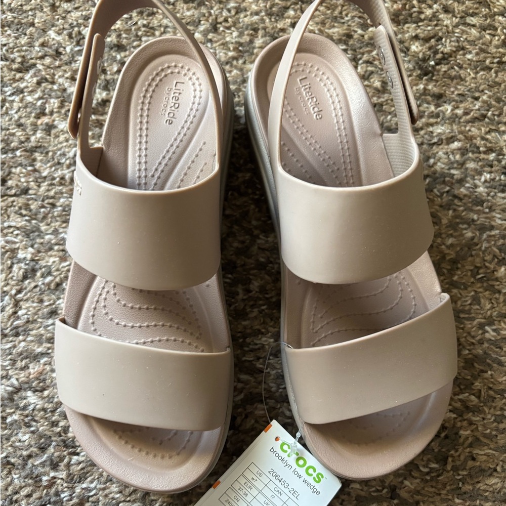 Croc wedges new with tags size 7